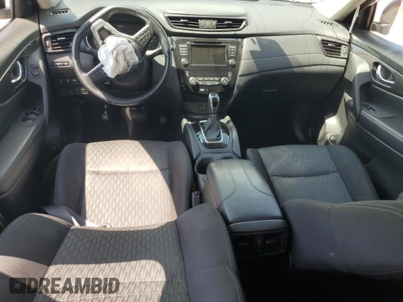2020 Nissan Rogue SV z VIN JN8AT2MV7LW124124, wystawiony jako Copart lot #57997955 z przebiegiem 76 454 mil mil oraz Nie do naprawy • Non repairable. Historia ofert i sprzedaży dostępna na DreamBid. Obrazek 8.