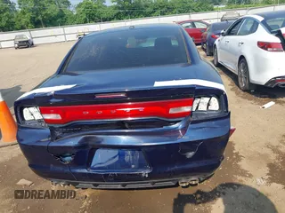 2014 Dodge Charger RT z VIN 2C3CDXCT8EH342657, wystawiony jako IAAI lot #42405941 z przebiegiem 131 120 mil mil oraz . Historia ofert i sprzedaży dostępna na DreamBid. Obrazek 16.