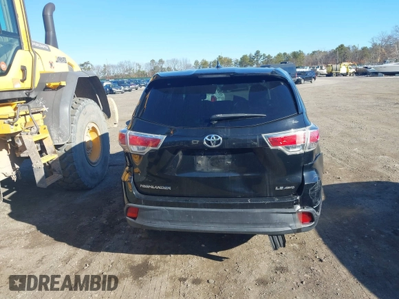 2014 Toyota Highlander LE z VIN 5TDBKRFH4ES034791, wystawiony jako IAAI lot #41770914 z przebiegiem Nie podano mil oraz . Historia ofert i sprzedaży dostępna na DreamBid. Obrazek 16.
