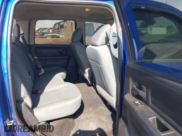 2017 Ram 1500 Express z VIN 3C6RR7KT4HG710272, wystawiony jako IAAI lot #41915939 z przebiegiem 105 890 mil mil oraz . Historia ofert i sprzedaży dostępna na DreamBid. Obrazek 8.