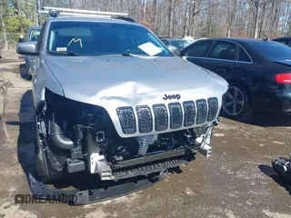 2020 Jeep Cherokee Altitude with VIN 1C4PJMLN6LD541335, listed as a IAAI auction lot 41750648 with 66,880 mi miles. Bid and sale history available at carsss.com. Image 6.
