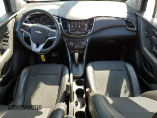 2020 Chevrolet Trax LT with VIN 3GNCJLSB3LL321930, listed as a Copart auction lot 46072075 with 25,620 mi miles and Salvage Title. Bid and sale history available at DreamBid. Image 8.