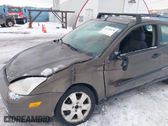 2000 Ford Focus ZX3 with VIN 3FAFP3137YR246156, listed as a IAAI auction lot 41330476 with 209,212 mi miles and . Bid and sale history available at DreamBid. Image 6.