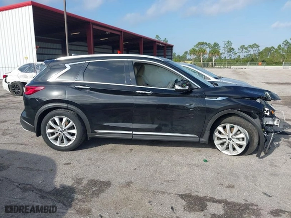 2019 Infiniti QX50 LUXE with VIN 3PCAJ5M10KF108026, listed as a IAAI auction lot 41717530 with NaN miles. Bid and sale history available at carsss.com. Image 13.