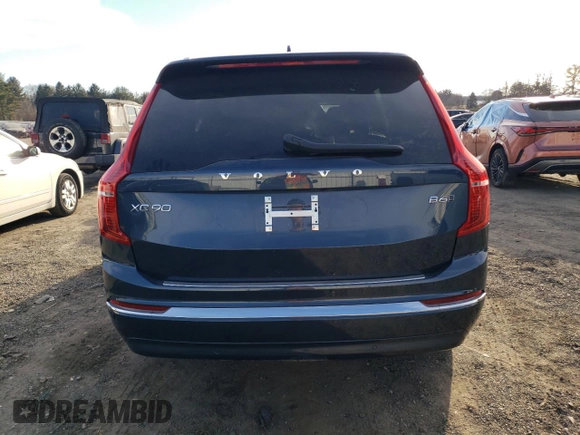 2025 Volvo XC90 Ultimate Bright Theme with VIN YV4062PF8S1309651, listed as a Copart auction lot 46637415 with 728 mi miles and Salvage Title. Bid and sale history available at carsss.com. Image 6.