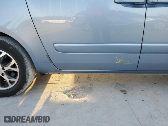 2014 Kia Sedona LX with VIN KNDMG4C77E6568411, listed as a Copart auction lot 77210434 with 36,145 mi miles and Salvage Title. Bid and sale history available at carsss.com. Image 13.