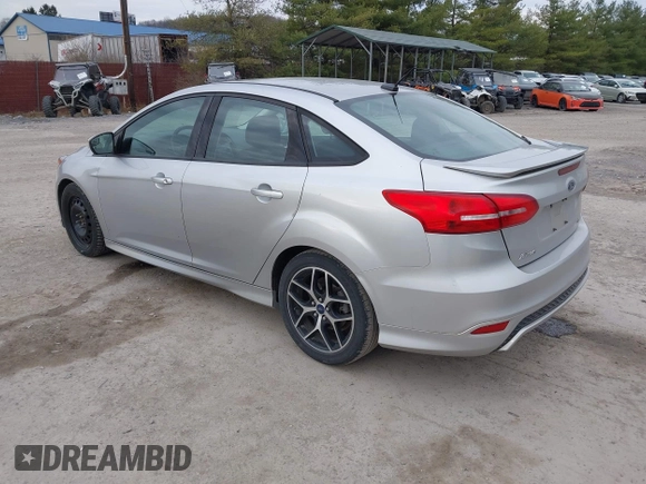 2015 Ford Focus SE с VIN 1FADP3F24FL297665, выставлен на аукционе IAAI как лот 41893672 с пробегом 105 719 миль миль и . История ставок и продаж доступна на DreamBid. Изображение 3.