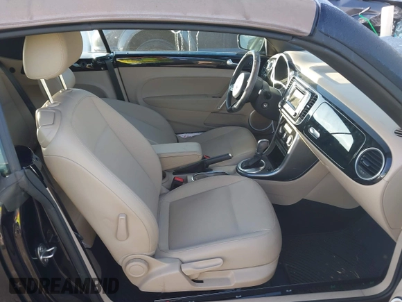 2019 Volkswagen Beetle S with VIN 3VW5DAAT3KM511269, listed as a IAAI auction lot 41473431 with 34,757 mi miles and . Bid and sale history available at DreamBid. Image 5.