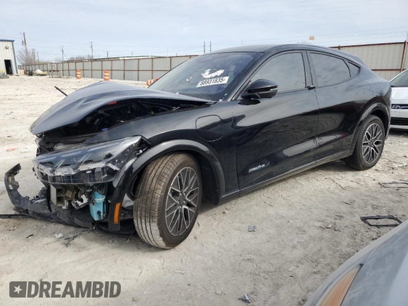 2024 Ford Mustang Mach-E Premium z VIN 3FMTK3R78RMA23282, wystawiony jako Copart lot #88931835 z przebiegiem Nie podano mil oraz Szkoda całkowita • Salvage title. Historia ofert i sprzedaży dostępna na DreamBid. Obrazek 1.
