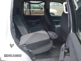 2002 Ford Explorer XLT с VIN 1FMZU73E02ZA05494, выставлен на аукционе IAAI как лот 42232400 с пробегом 196 806 миль миль и . История ставок и продаж доступна на DreamBid. Изображение 8.