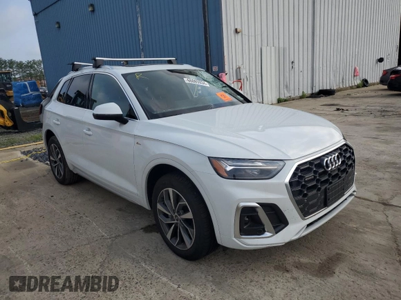 2024 Audi Q5 S line Premium Plus with VIN WA1EAAFY0R2070132, listed as a Copart auction lot 66085934 with 2,313 mi miles and Salvage title. Bid and sale history available at DreamBid. Image 4.