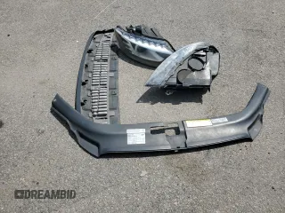 2014 Audi Q7 Premium Plus с VIN WA1LGAFE6ED000953, выставлен на аукционе Copart как лот 62193535 с пробегом 111 301 миль миль и Списание • Salvage title. История ставок и продаж доступна на DreamBid. Изображение 13.