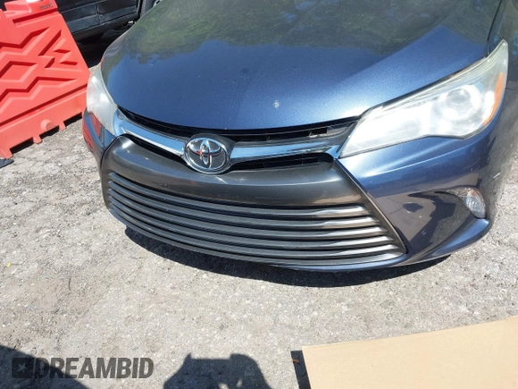 2016 Toyota Camry XLE with VIN 4T1BF1FKXGU606006, listed as a IAAI auction lot 42058339 with 94,058 mi miles. Bid and sale history available at carsss.com. Image 6.