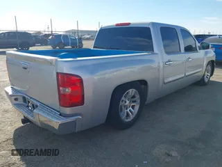 2013 Chevrolet Silverado 1500 LT with VIN 3GCPCSE07DG182002, listed as a IAAI auction lot 41917055 with 170,243 mi miles and . Bid and sale history available at DreamBid. Image 4.