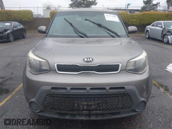 2015 Kia Soul + with VIN KNDJP3A51F7189253, listed as a IAAI auction lot 41773480 with 1 mi miles. Bid and sale history available at carsss.com. Image 12.
