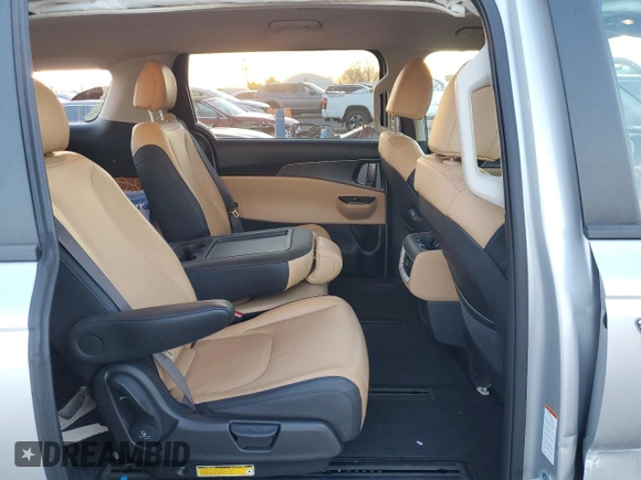 2023 Kia Carnival LX with VIN KNDNB4H32P6256041, listed as a Copart auction lot 82295804 with 30,316 mi miles and Salvage Title. Bid and sale history available at carsss.com. Image 11.