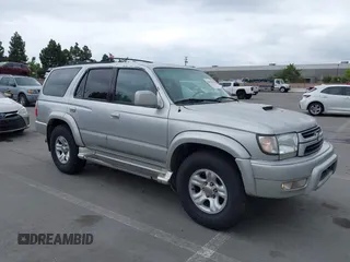 2001 Toyota 4Runner SR5 z VIN JT3GN86R010204792, wystawiony jako IAAI lot #42083906 z przebiegiem 215 180 mil mil oraz . Historia ofert i sprzedaży dostępna na DreamBid. Obrazek 1.