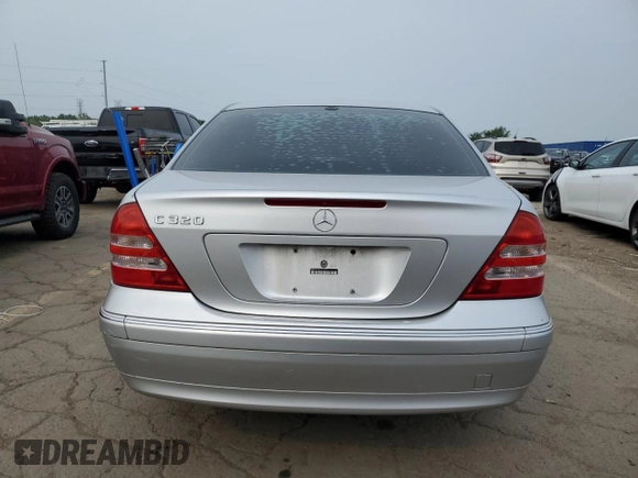 2001 Mercedes-Benz C 320 с VIN WDBRF64J21F119161, выставлен на аукционе Copart как лот 60994625 с пробегом 117 744 миль миль и Чистый • Clean title. История ставок и продаж доступна на DreamBid. Изображение 6.