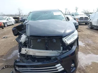 2019 Toyota Highlander SE with VIN 5TDJZRFH6KS716980, listed as a IAAI auction lot 42020293 with Not provided miles and . Bid and sale history available at DreamBid. Image 12.