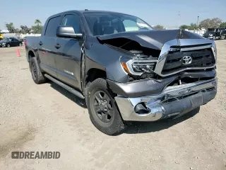 2013 Toyota Tundra z VIN 5TFEM5F18DX063156, wystawiony jako Copart lot #46681385 z przebiegiem 125 682 mil mil oraz Szkoda całkowita • Salvage title. Historia ofert i sprzedaży dostępna na DreamBid. Obrazek 10.