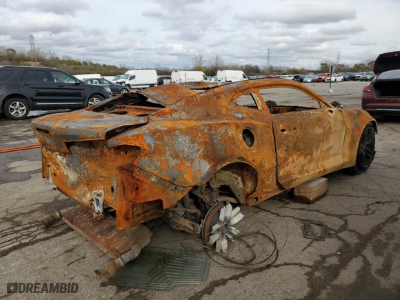 2017 Chevrolet Camaro 2LT with VIN 1G1FD1RX3H0210486, listed as a Copart auction lot 62506084 with 0 mi miles and Non Repairable. Bid and sale history available at carsss.com. Image 3.
