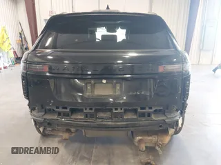 2025 Land Rover Range Rover Velar Dynamic SE с VIN SALYL2EX3SA398189, выставлен на аукционе IAAI как лот 42806050 с пробегом 29 765 миль миль и . История ставок и продаж доступна на DreamBid. Изображение 17.