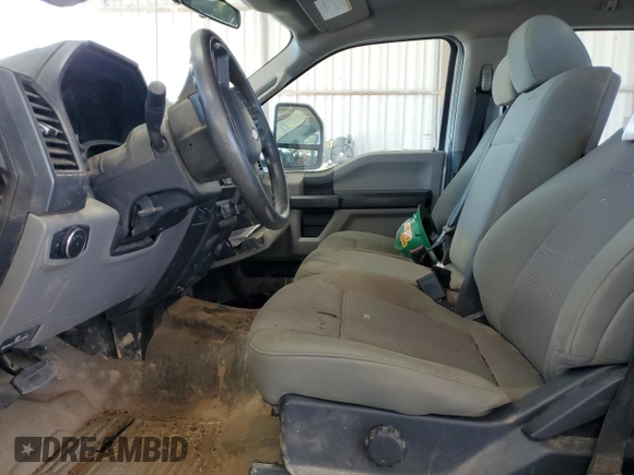 2020 Ford F-250 XL z VIN 1FT7W2A64LED97621, wystawiony jako Copart lot #58361504 z przebiegiem Nie podano mil oraz Szkoda całkowita • Salvage title. Historia ofert i sprzedaży dostępna na DreamBid. Obrazek 7.