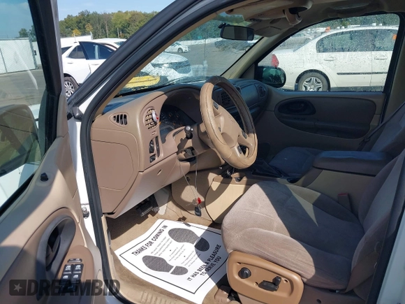 2004 Chevrolet TrailBlazer LS with VIN 1GNDT13S842389970, listed as a IAAI auction lot 40377507 with 178,488 mi miles and . Bid and sale history available at DreamBid. Image 5.