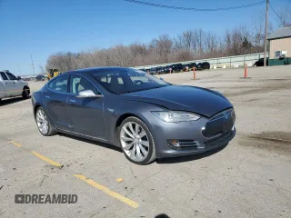 2014 Tesla Model S 60 with VIN 5YJSA1S17EFP47508, listed as a Copart auction lot 47589275 with 108,151 mi miles and Salvage Title. Bid and sale history available at DreamBid. Image 4.