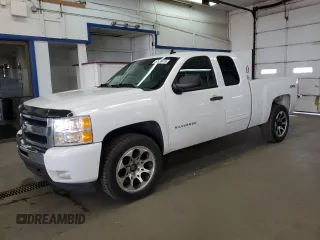 2011 Chevrolet Silverado 1500 LT with VIN 1GCRKSE32BZ393353, listed as a Copart auction lot 52438415 with 242,829 mi miles and Salvage Title. Bid and sale history available at carsss.com. Image 1.