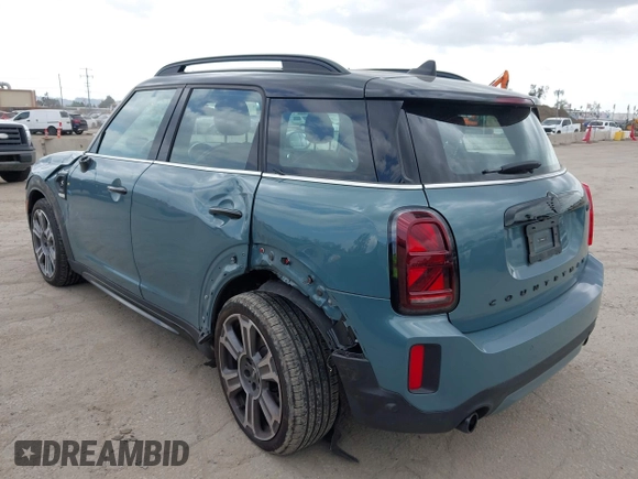 2024 MINI Countryman Cooper S with VIN WMZ53BR06R3S30777, listed as a IAAI auction lot 41903400 with 8,300 mi miles and . Bid and sale history available at DreamBid. Image 3.