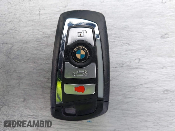 2014 BMW 5 Series 535d z VIN WBAXA5C5XED689221, wystawiony jako IAAI lot #41782273 z przebiegiem 116 510 mil mil oraz . Historia ofert i sprzedaży dostępna na DreamBid. Obrazek 11.