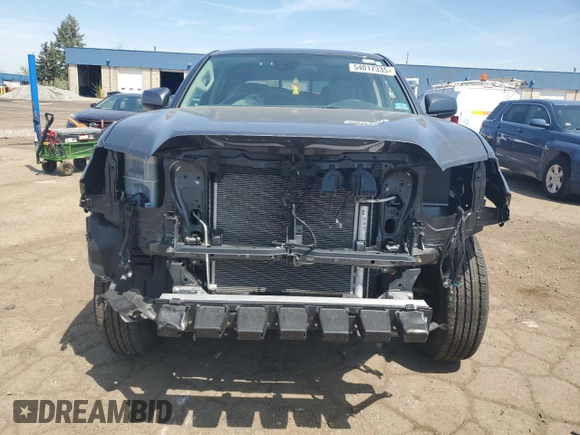 2023 Toyota Tacoma SR z VIN 3TMCZ5AN7PM539586, wystawiony jako Copart lot #54017335 z przebiegiem 12 417 mil mil oraz Czysty tytuł • Clean title. Historia ofert i sprzedaży dostępna na DreamBid. Obrazek 5.
