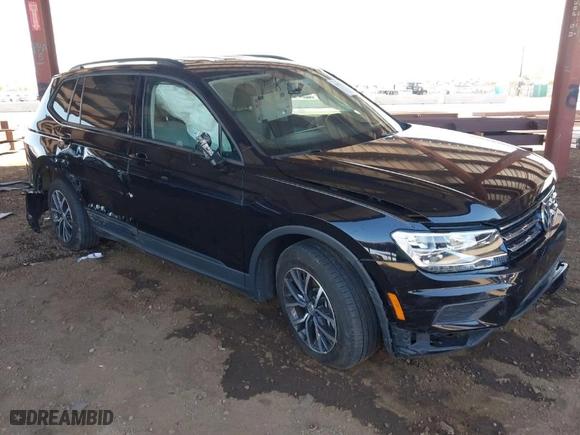 2021 Volkswagen Tiguan S with VIN 3VV1B7AX2MM055220, listed as a IAAI auction lot 41970381 with 30,433 mi miles. Bid and sale history available at carsss.com. Image 1.