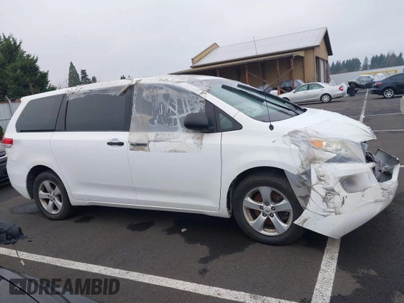 2012 Toyota Sienna with VIN 5TDZK3DCXCS271365, listed as a IAAI auction lot 38121628 with 101,756 mi miles and . Bid and sale history available at DreamBid. Image 12.