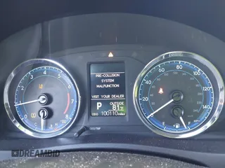 2018 Toyota Corolla L z VIN 2T1BURHE0JC973310, wystawiony jako IAAI lot #42198055 z przebiegiem 100 110 mil mil oraz . Historia ofert i sprzedaży dostępna na DreamBid. Obrazek 7.