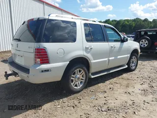 2003 Mercury Mountaineer Convenience with VIN 4M2DU86W93ZJ18901, listed as a IAAI auction lot 42655835 with Not provided miles and . Bid and sale history available at DreamBid. Image 4.