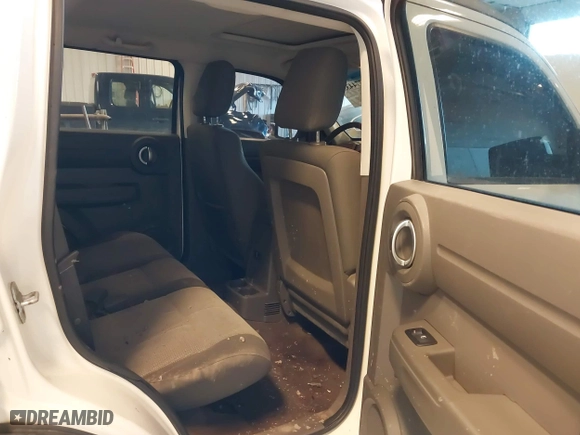 2008 Dodge Nitro SXT with VIN 1D8GU28K48W272971, listed as a IAAI auction lot 41774435 with 225,071 mi miles. Bid and sale history available at carsss.com. Image 8.