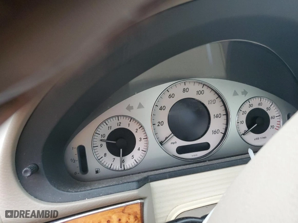 2006 Mercedes-Benz E-Class 3.5L with VIN WDBUF87J06X185971, listed as a Copart auction lot 43911995 with 0 mi miles and Salvage Title. Bid and sale history available at carsss.com. Image 9.