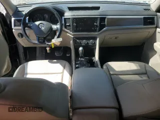 2018 Volkswagen Atlas SE z VIN 1V2PR2CAXJC534254, wystawiony jako Copart lot #61452935 z przebiegiem 105 956 mil mil oraz Czysty tytuł • Clean title. Historia ofert i sprzedaży dostępna na DreamBid. Obrazek 8.