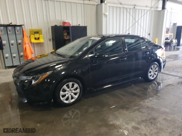 2022 Toyota Corolla LE with VIN 5YFEPMAE3NP340050, listed as a Copart auction lot 54420975 with 57,577 mi miles and Clean Title. Bid and sale history available at carsss.com. Image 1.