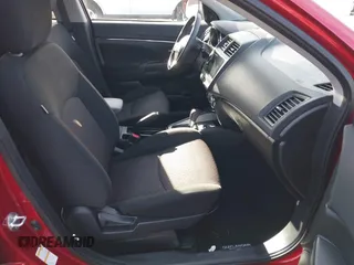 2019 Mitsubishi Outlander ES z VIN JA4AR3AU2KU020205, wystawiony jako IAAI lot #41591784 z przebiegiem 26 336 mil mil oraz . Historia ofert i sprzedaży dostępna na DreamBid. Obrazek 5.