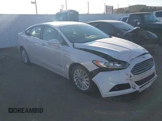 2013 Ford Fusion SE Hybrid with VIN 3FA6P0LU9DR375403, listed as a IAAI auction lot 40995125 with 132,583 mi miles. Bid and sale history available at carsss.com. Image 13.