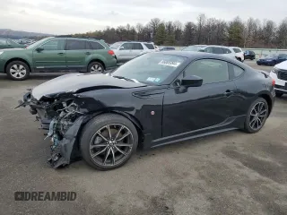 2020 Toyota 86 with VIN JF1ZNAA17L8752389, listed as a Copart auction lot 86005994 with 23,179 mi miles and Salvage Title. Bid and sale history available at carsss.com. Image 1.