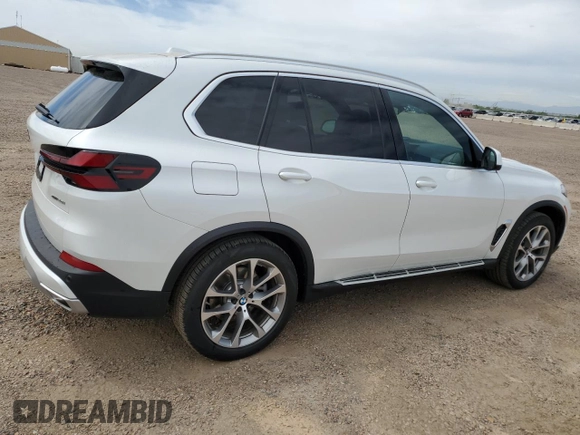 2025 BMW X5 xDrive40i z VIN 5UX23EU03S9Z14103, wystawiony jako Copart lot #56754705 z przebiegiem 2 983 mil mil oraz Czysty tytuł • Clean title. Historia ofert i sprzedaży dostępna na DreamBid. Obrazek 3.