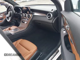 2022 Mercedes-Benz GLC 300 z VIN W1N0G8EB7NG102309, wystawiony jako IAAI lot #41778212 z przebiegiem 21 032 mil mil oraz . Historia ofert i sprzedaży dostępna na DreamBid. Obrazek 5.