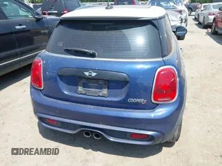 2015 MINI Hardtop S z VIN WMWXP7C59F2A35983, wystawiony jako IAAI lot #42303948 z przebiegiem 100 492 mil mil oraz . Historia ofert i sprzedaży dostępna na DreamBid. Obrazek 16.