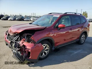 2020 Subaru Forester Premium with VIN JF2SKAJC8LH552600, listed as a Copart auction lot 60758455 with 62,474 mi miles and Salvage title. Bid and sale history available at DreamBid. Image 1.