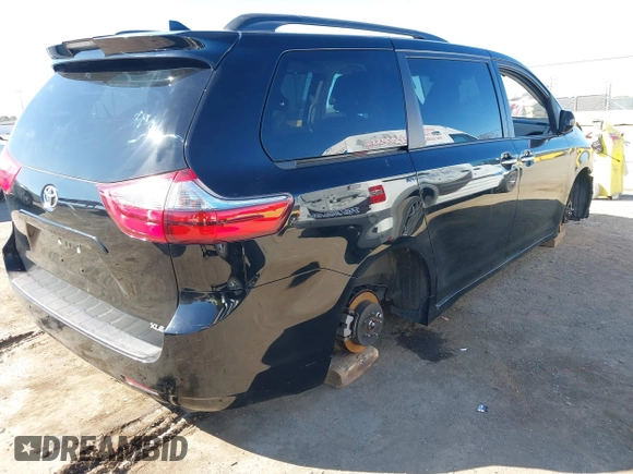 2020 Toyota Sienna XLE Auto Access Seat with VIN 5TDYZ3DC5LS086907, listed as a IAAI auction lot 41706488 with 86,855 mi miles. Bid and sale history available at carsss.com. Image 4.