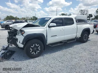 2021 Toyota Tacoma 4WD SR5 with VIN 3TYDZ5BNXMT001810, listed as a Copart auction lot 50374645 with 38,362 mi miles and Non Repairable. Bid and sale history available at carsss.com. Image 1.